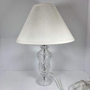 Clear Glass Table Lamp With Pleated Shade Classic And Elegant Vintage 17.5" Tall